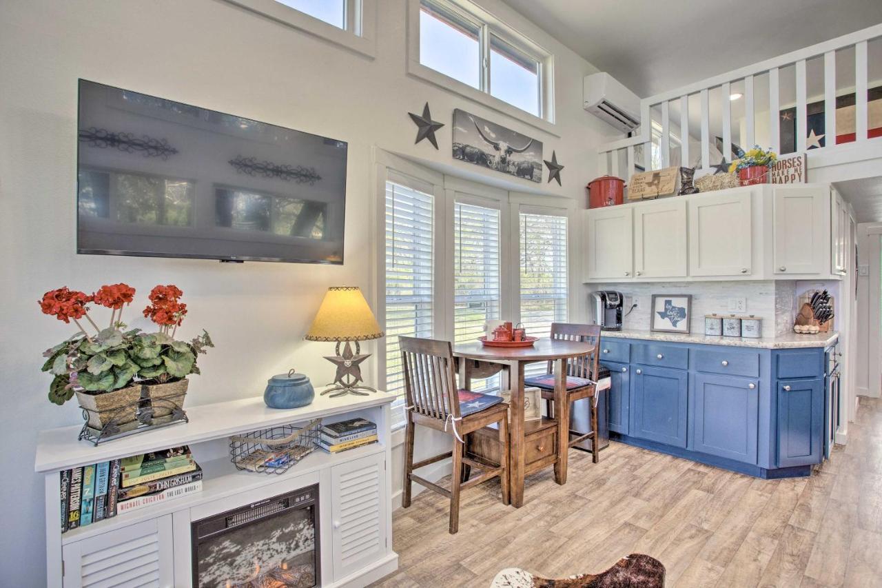 Cozy Mckinney Tiny Home With Porch And Fire Pit! Exterior photo